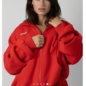 Comfrt Set Women's Red Zippered Hoodie and Joggers